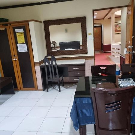 Clark Angeles Tiger Hotel Ngoại thất bức ảnh