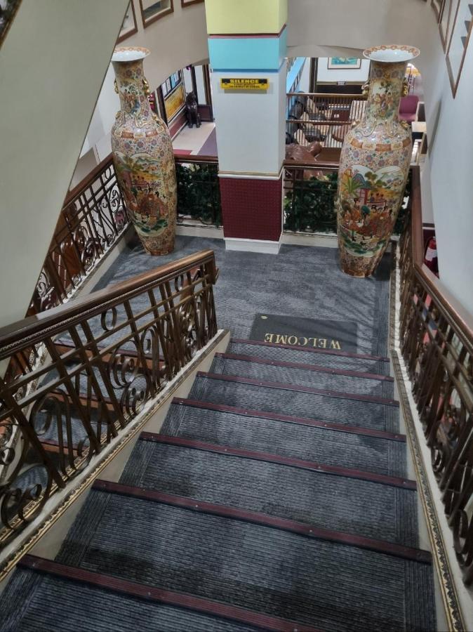 Clark Angeles Tiger Hotel Ngoại thất bức ảnh