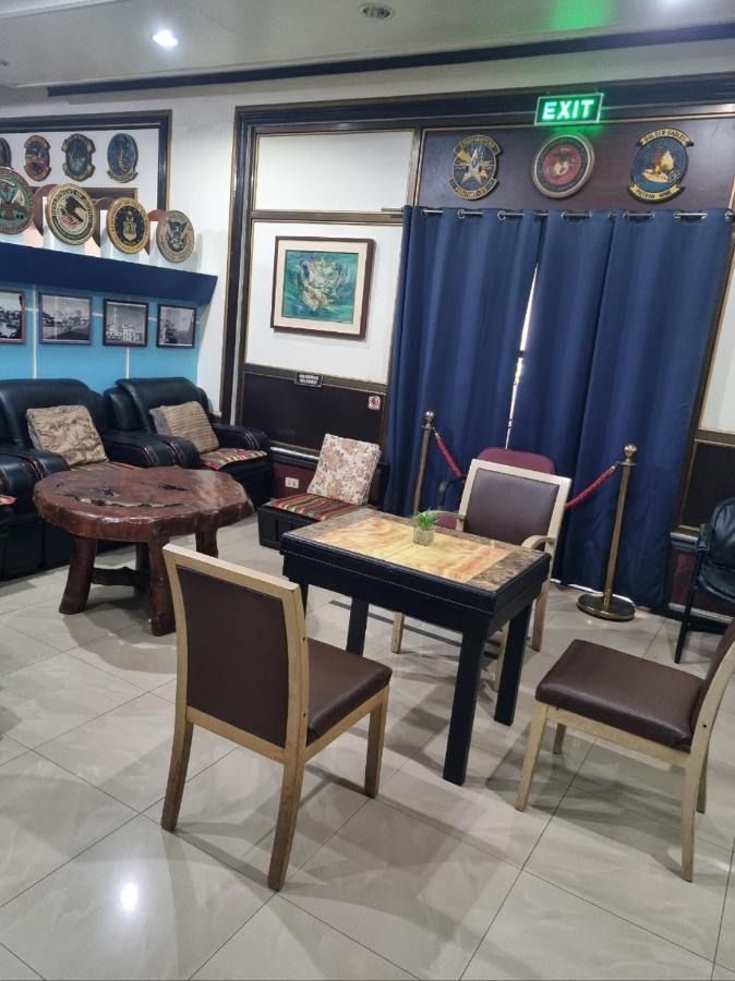 Clark Angeles Tiger Hotel Ngoại thất bức ảnh