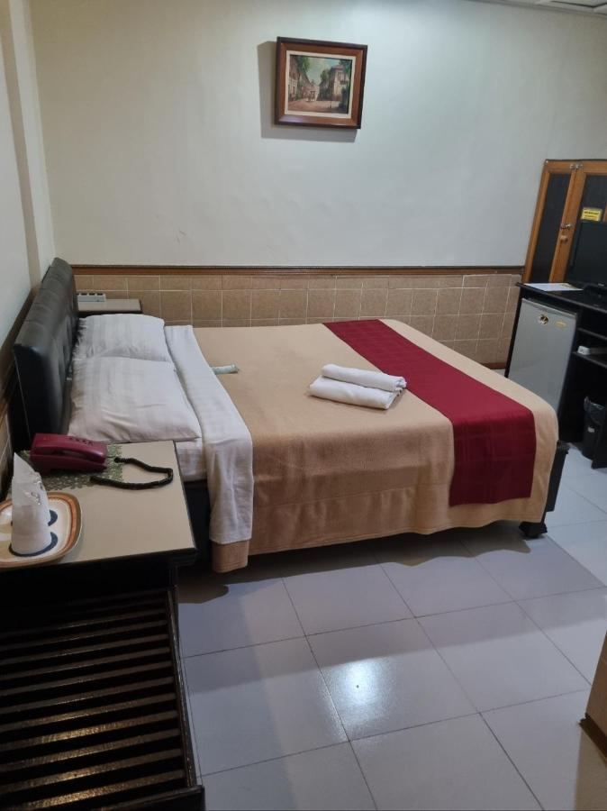 Clark Angeles Tiger Hotel Ngoại thất bức ảnh